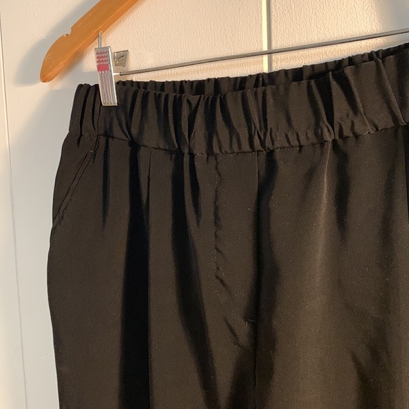 Ricki’s Large Black Flowy Cropped Stretch Elastic Waist Pants - Picture 3 of 7